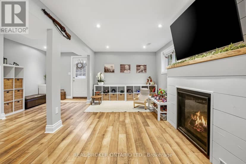 43 Shoreline Drive — photo 18 of 32
