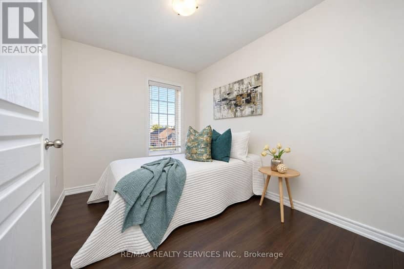 111 - 12 Cedarland Road — photo 40 of 40