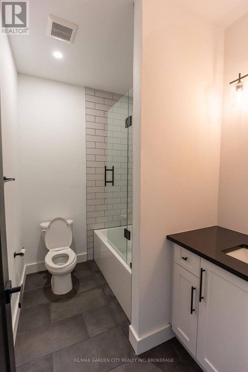 614B Niagara Street — photo 19 of 40