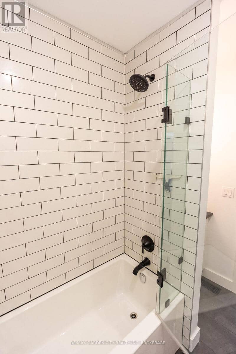 614B Niagara Street — photo 20 of 40