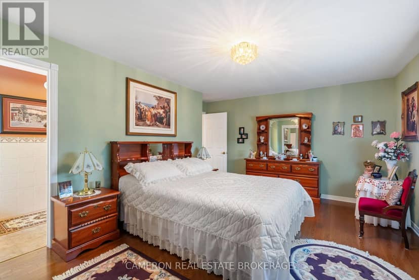 2053 Concorde Avenue — photo 18 of 36