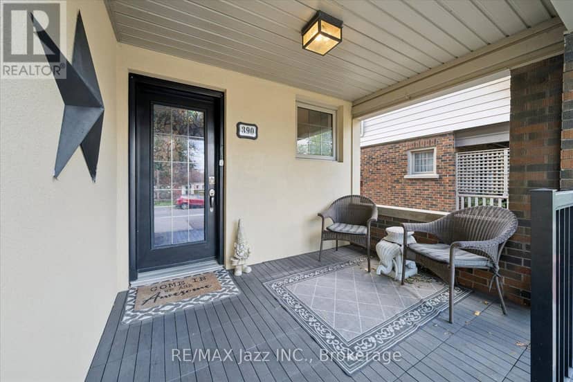 390 Mary Street N, Oshawa, photo 3