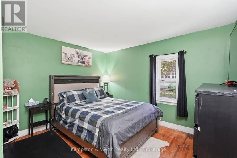 334 Davidson Avenue N — photo 17 of 27