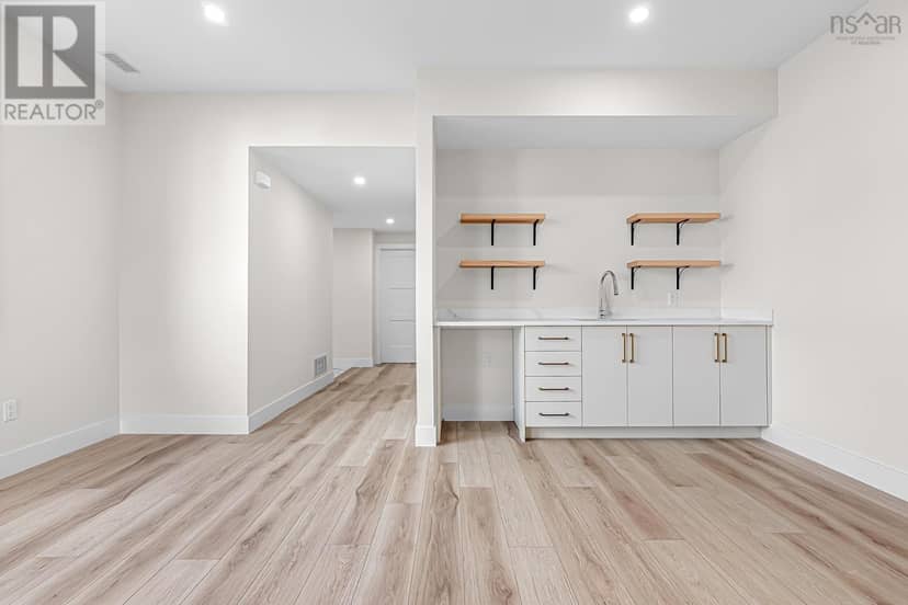 46 Angel Court — photo 10 of 36