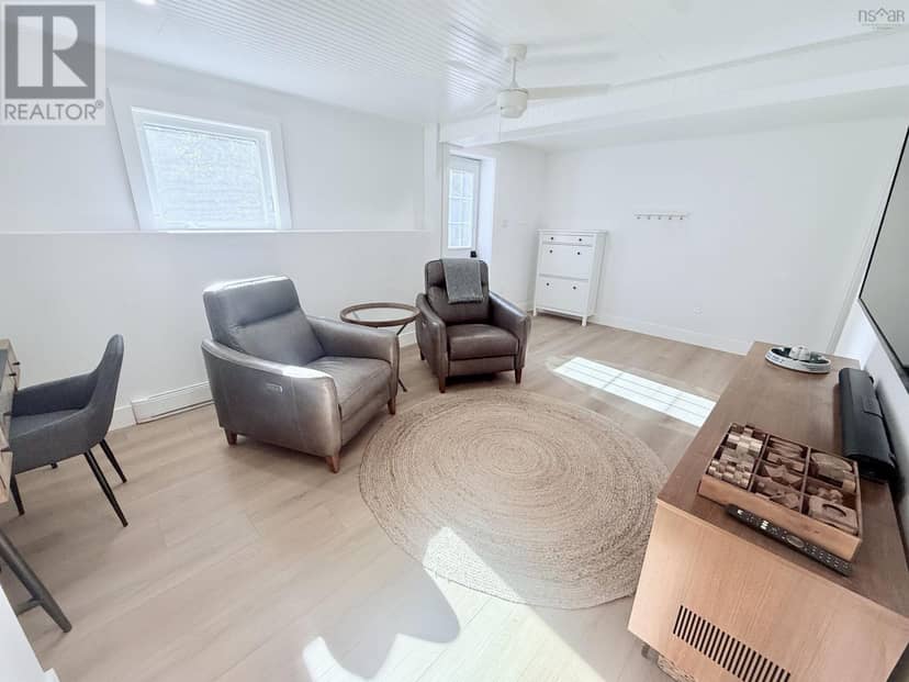 45 Springwaters Place — photo 34 of 40