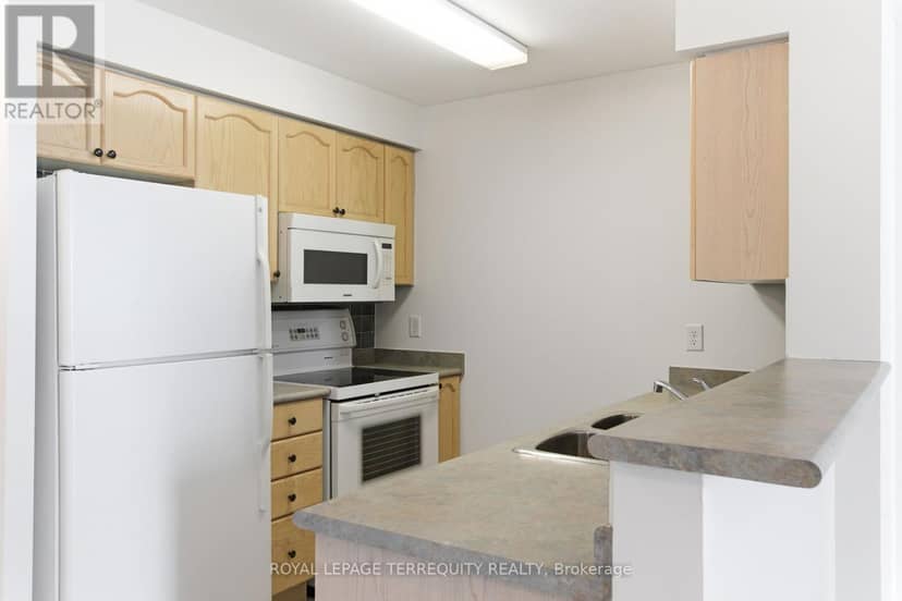PH07 - 20 Olive Avenue — photo 12 of 40