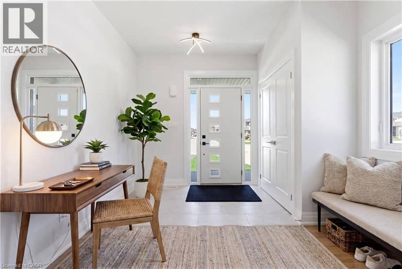 23 WOODVALLEY Court, Hamilton, photo 4