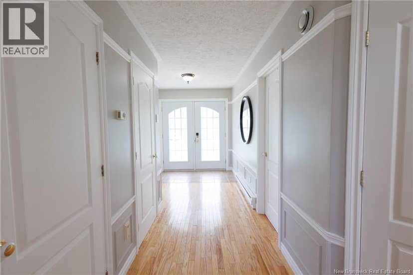 90 Nowlan Street — photo 23 of 40