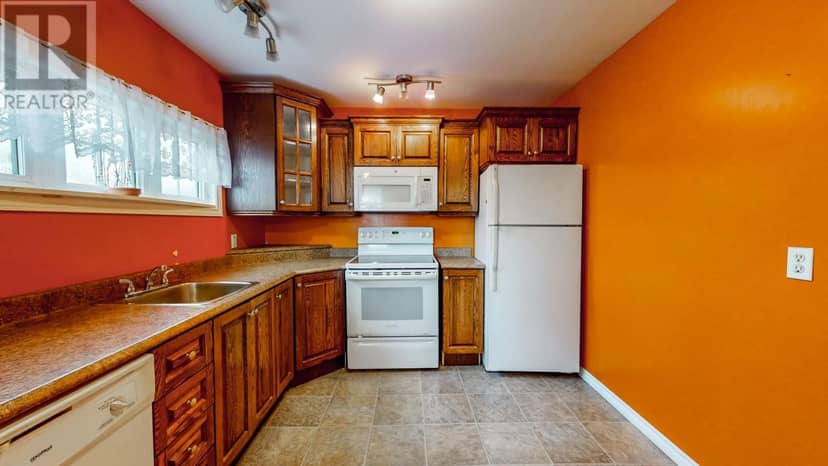 16 Irving Drive, Paradise, photo 8
