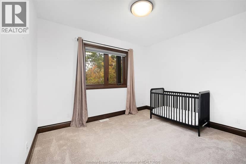 26 Two Creeks Lane — photo 18 of 34