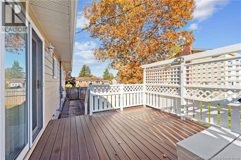 55 Monte Carlo Crescent — photo 24 of 27