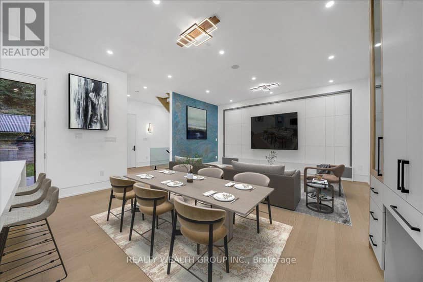2 Kingsbury Crescent — photo 11 of 40