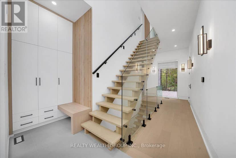 2 Kingsbury Crescent, Toronto, photo 5