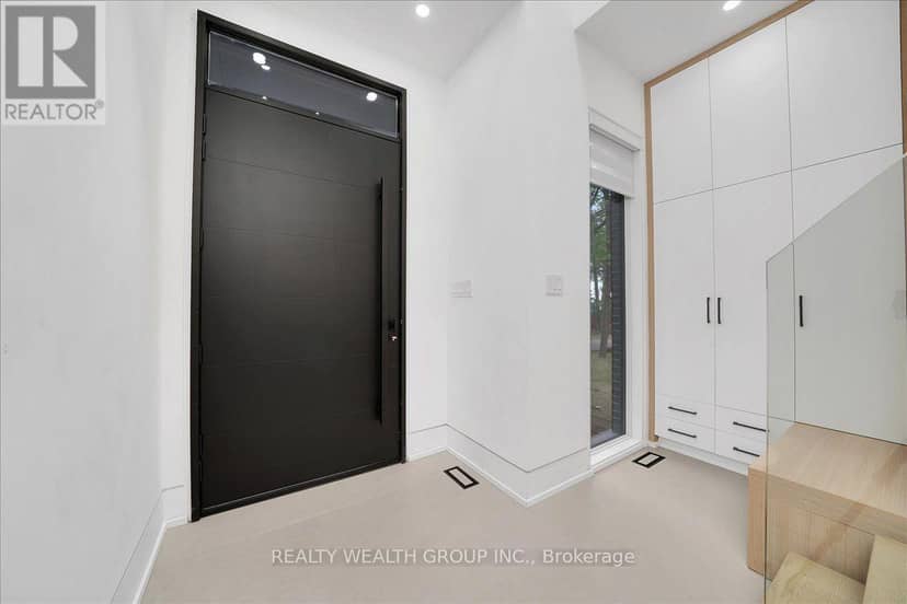 2 Kingsbury Crescent, Toronto, photo 7