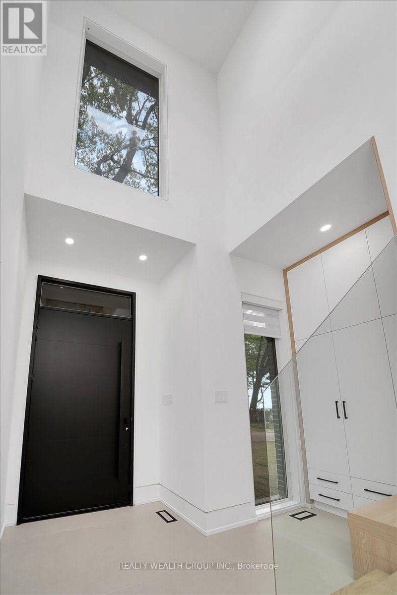 2 Kingsbury Crescent, Toronto, photo 8