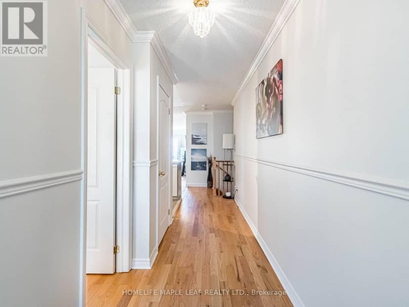 8 - 350 Lakebreeze Drive, Clarington, photo 3