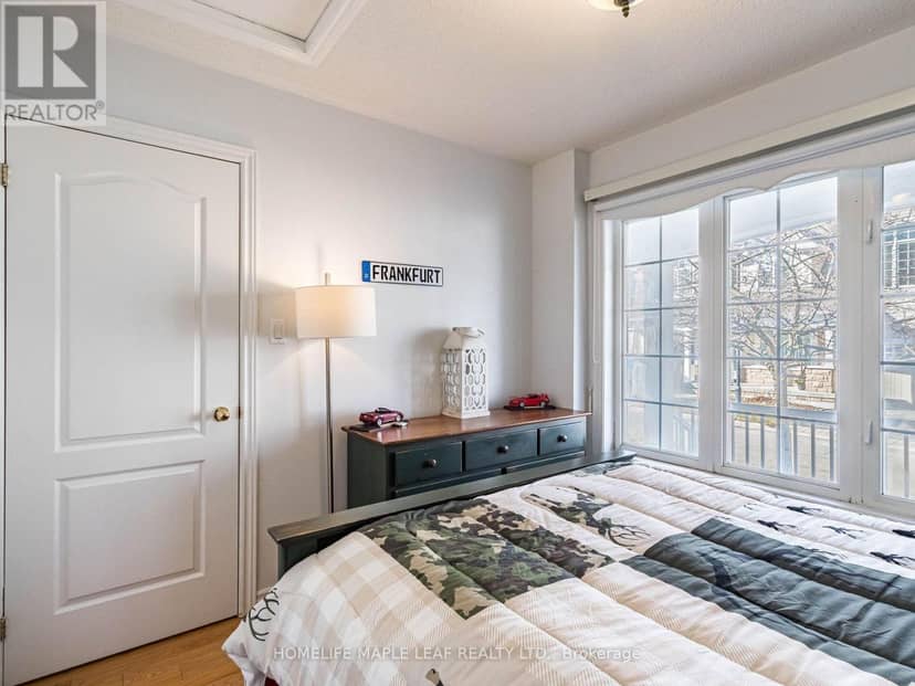 8 - 350 Lakebreeze Drive, Clarington, photo 7