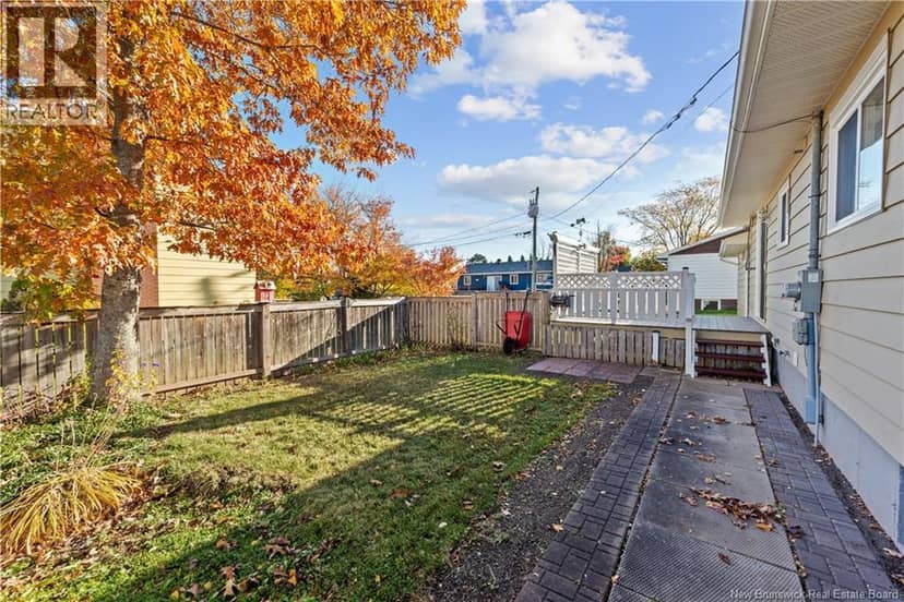 55 Monte Carlo Crescent — photo 25 of 27