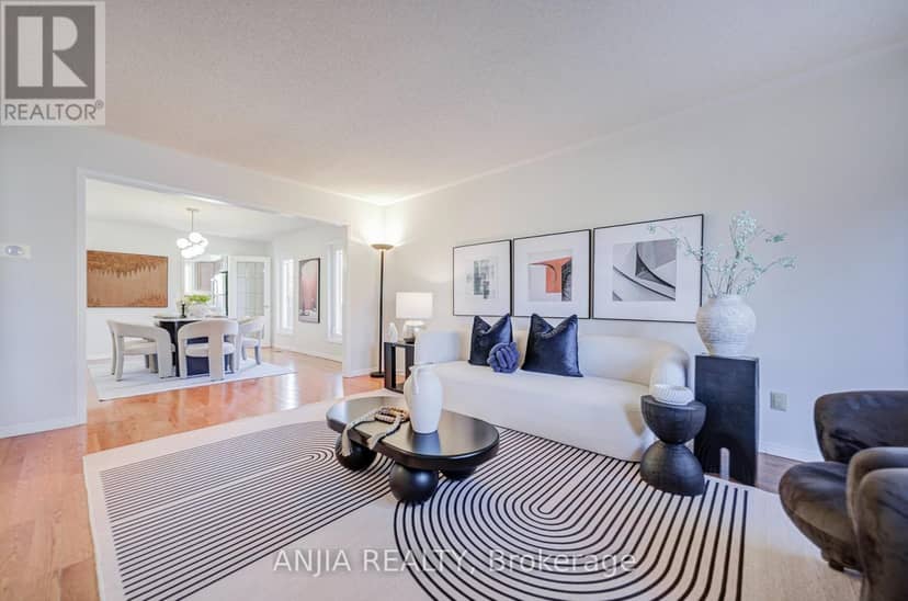 17 Charrington Crescent — photo 14 of 40