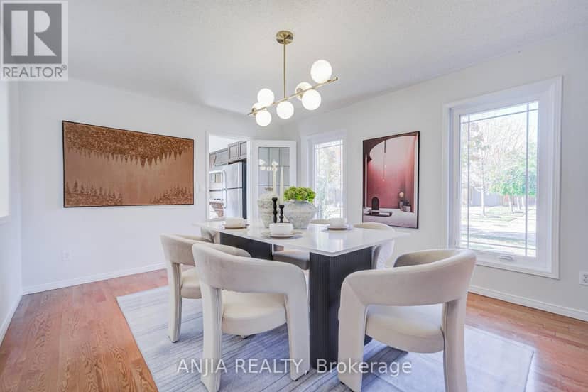 17 Charrington Crescent — photo 16 of 40
