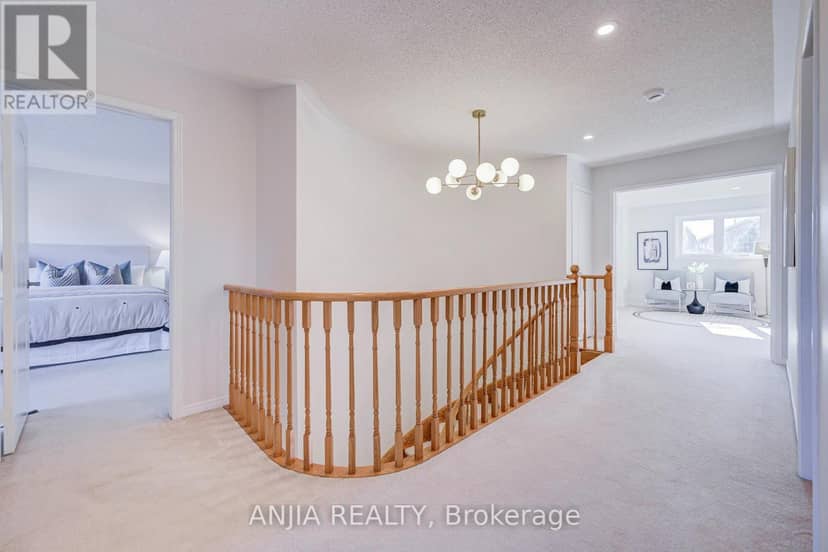 17 Charrington Crescent — photo 28 of 40