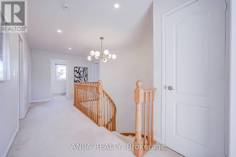 17 Charrington Crescent — photo 29 of 40