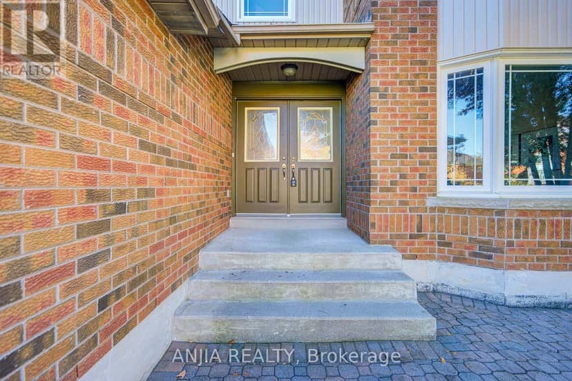 17 Charrington Crescent, Markham, photo 5