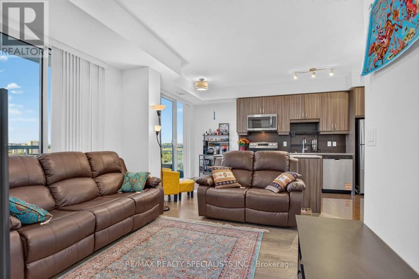 NW 1004 - 9201 Yonge Street — photo 15 of 40