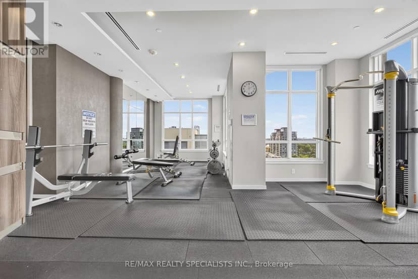 NW 1004 - 9201 Yonge Street — photo 31 of 40