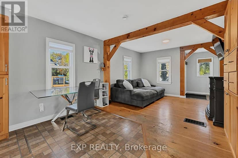 323 Bell Street — photo 13 of 38