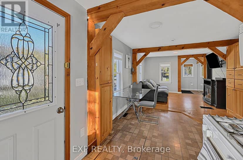 323 Bell Street — photo 16 of 38