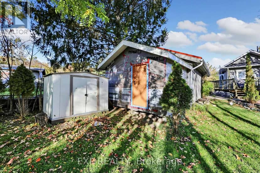 323 Bell Street — photo 30 of 38