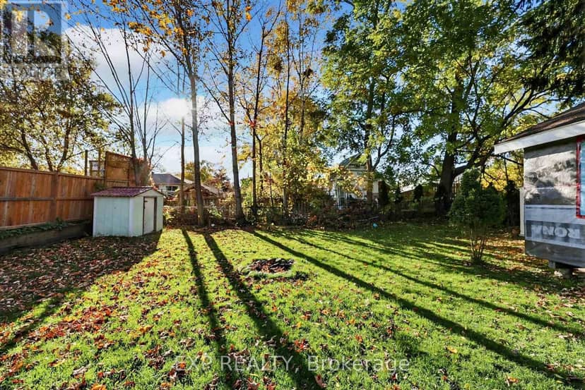 323 Bell Street — photo 34 of 38