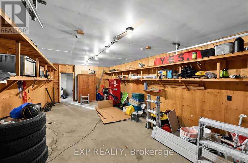 323 Bell Street — photo 36 of 38
