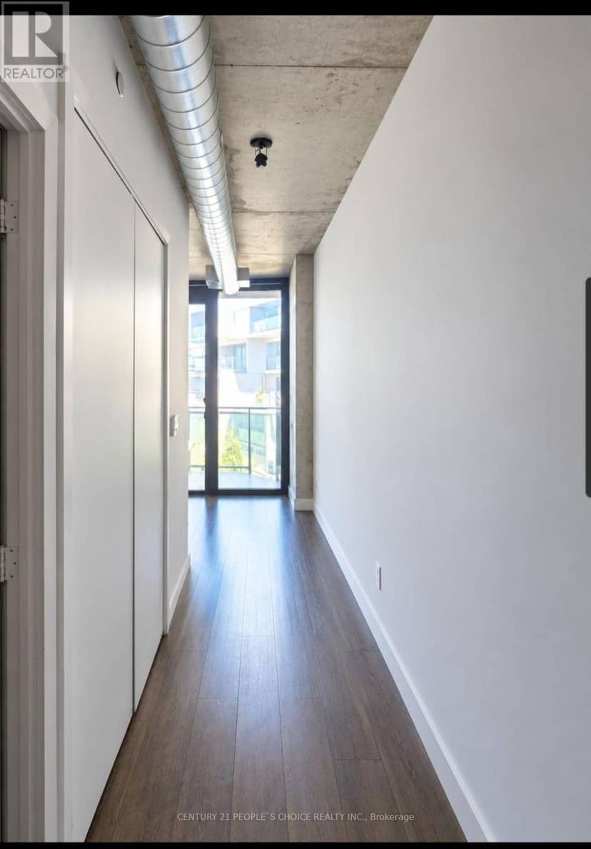 614 - 21 Lawren Harris Square, Toronto, photo 3