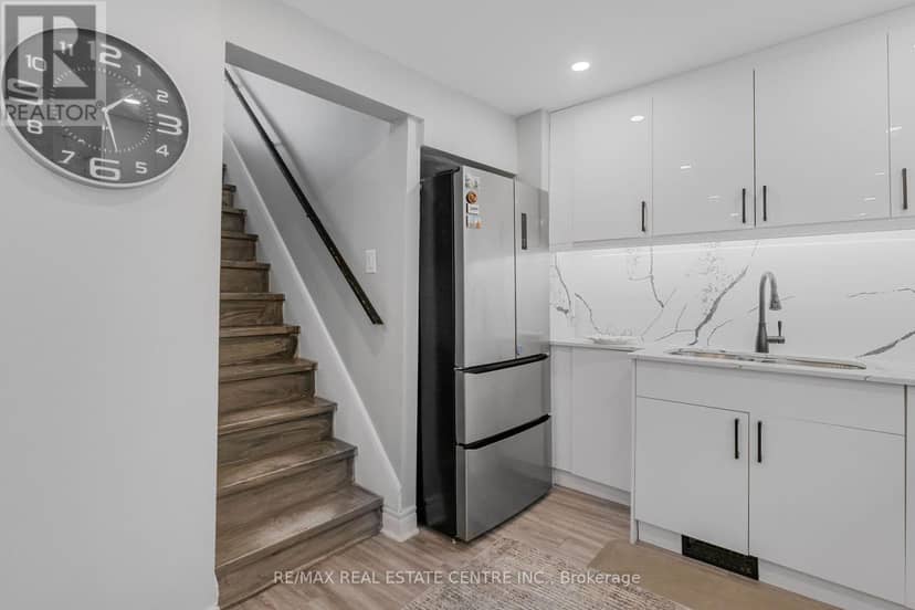 20 Brock Street — photo 19 of 37