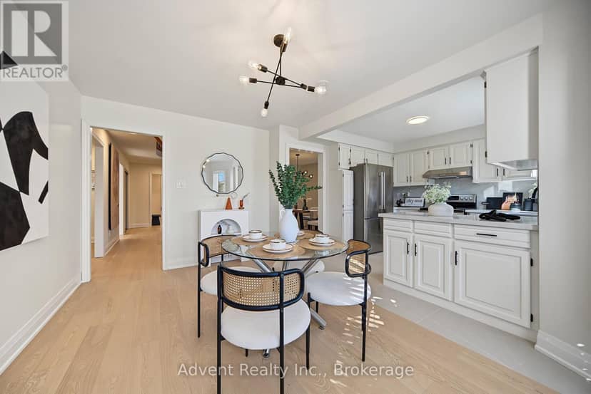 108 Valleyway Crescent — photo 18 of 40