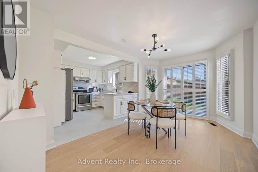108 Valleyway Crescent — photo 19 of 40