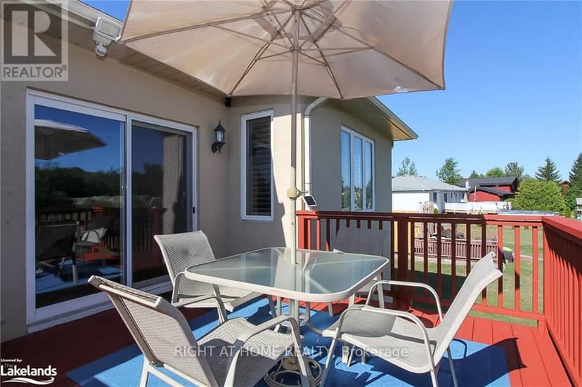 16 Wasaga Sands Drive — photo 39 of 39