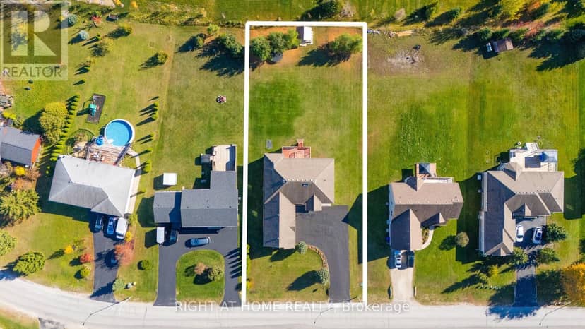 16 Wasaga Sands Drive — photo 4 of 39