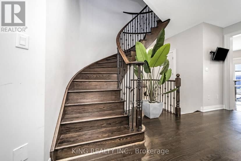 11 Malpass Street — photo 13 of 28