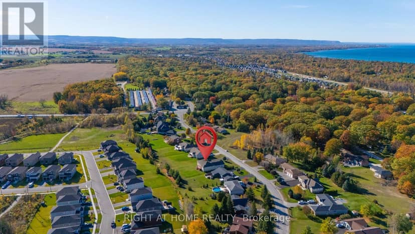16 Wasaga Sands Drive — photo 2 of 39