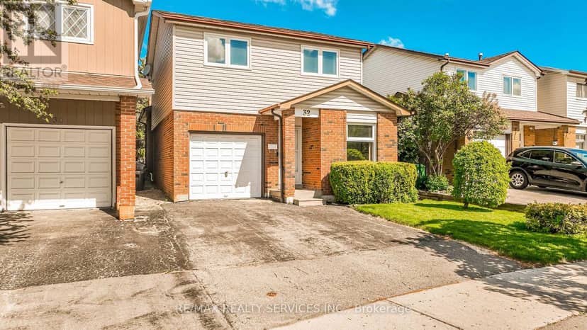 32 Winterfold Drive, Brampton, photo 3