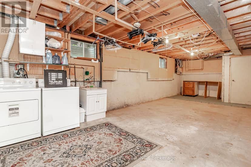 32 Winterfold Drive — photo 31 of 40
