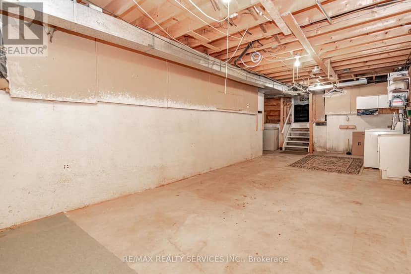 32 Winterfold Drive — photo 32 of 40