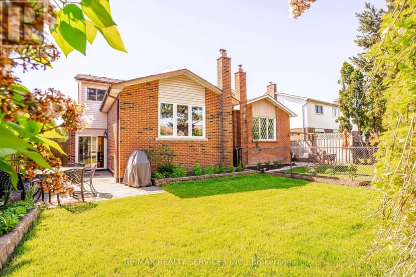 32 Winterfold Drive — photo 39 of 40