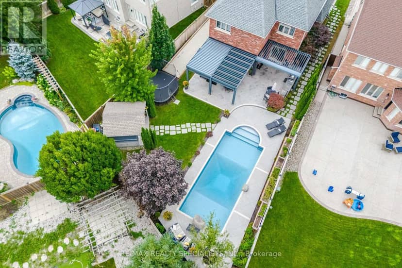 6 McCandless Court, Caledon
