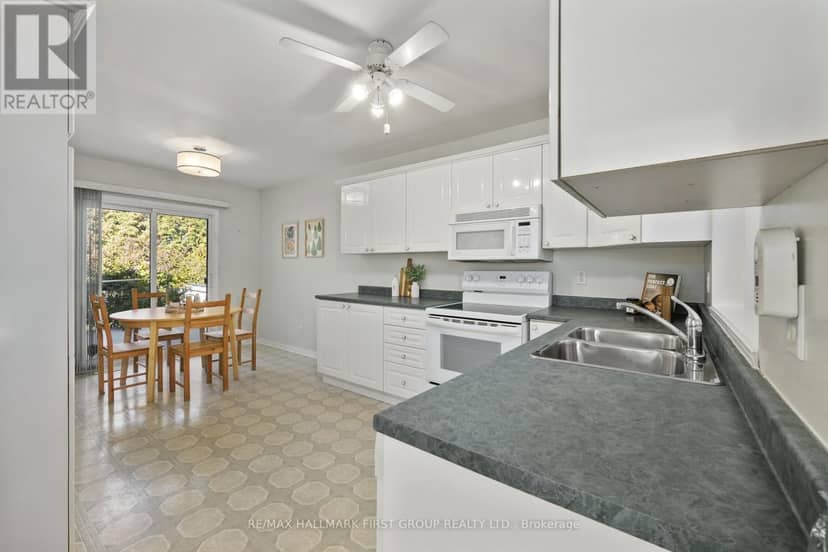 235 Carroll Crescent — photo 17 of 40