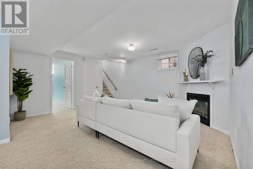 235 Carroll Crescent — photo 25 of 40