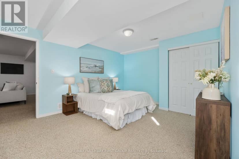 235 Carroll Crescent — photo 31 of 40